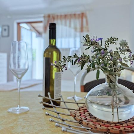 Apartmets Slavica 1644 บานโจเล ภายนอก รูปภาพ